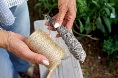 How to Make Your Own Sage Bundle for Smudging • Gardenary