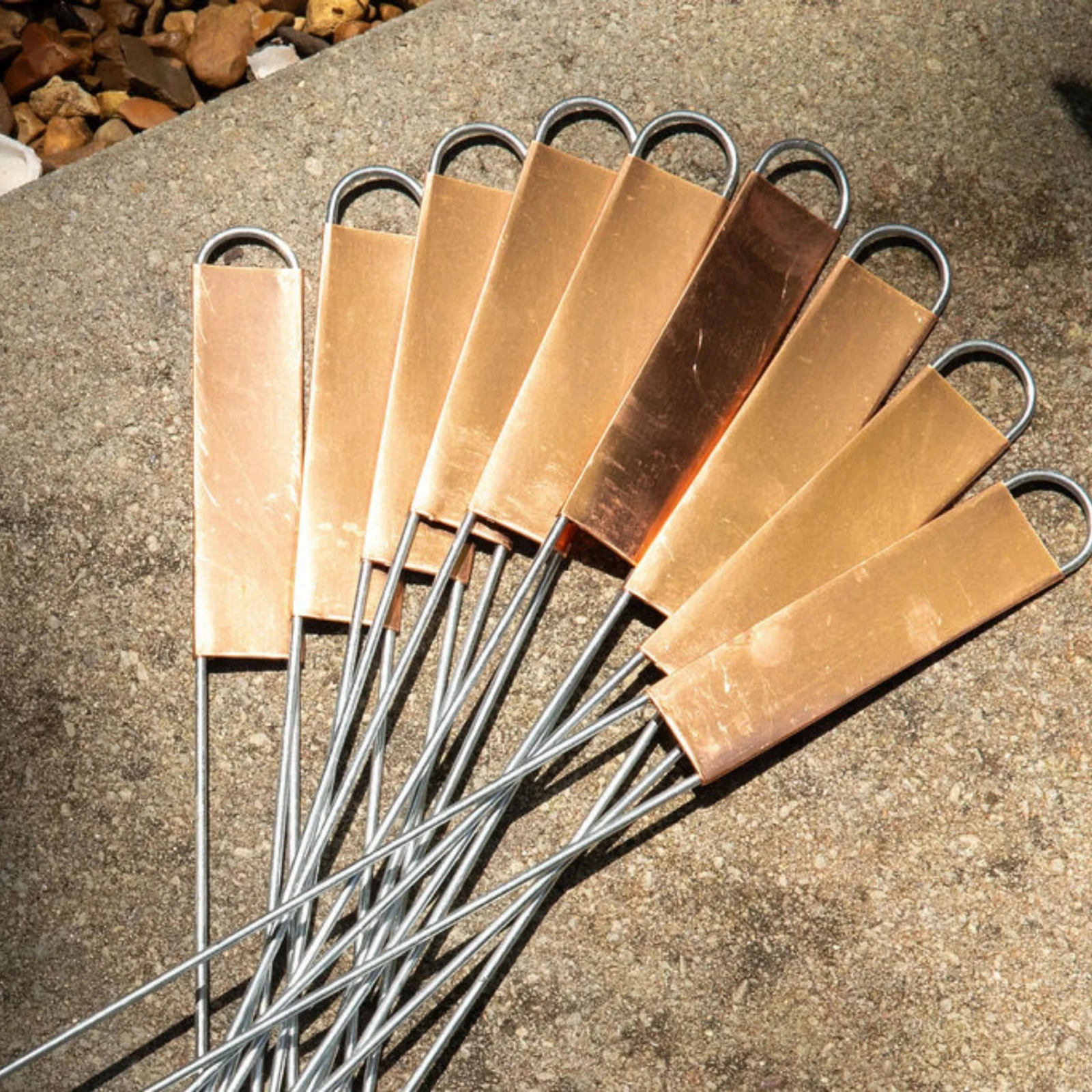 plant tags are essential gardening supplies